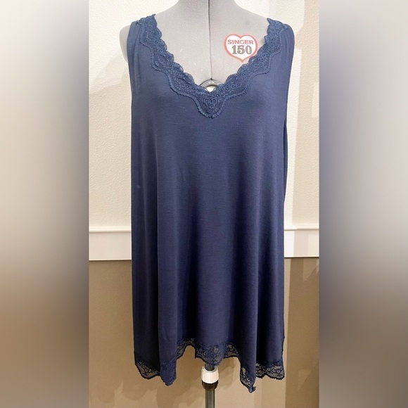 Lane Bryant Swing Tank Size 14/16 Shark Bite Lace V-neck Tunic Top Navy Blue - Picture 5 of 13